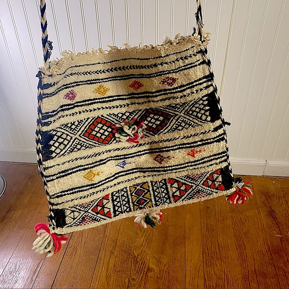 boho wool blend Aztec pattern rug bag - Picture 6 of 6